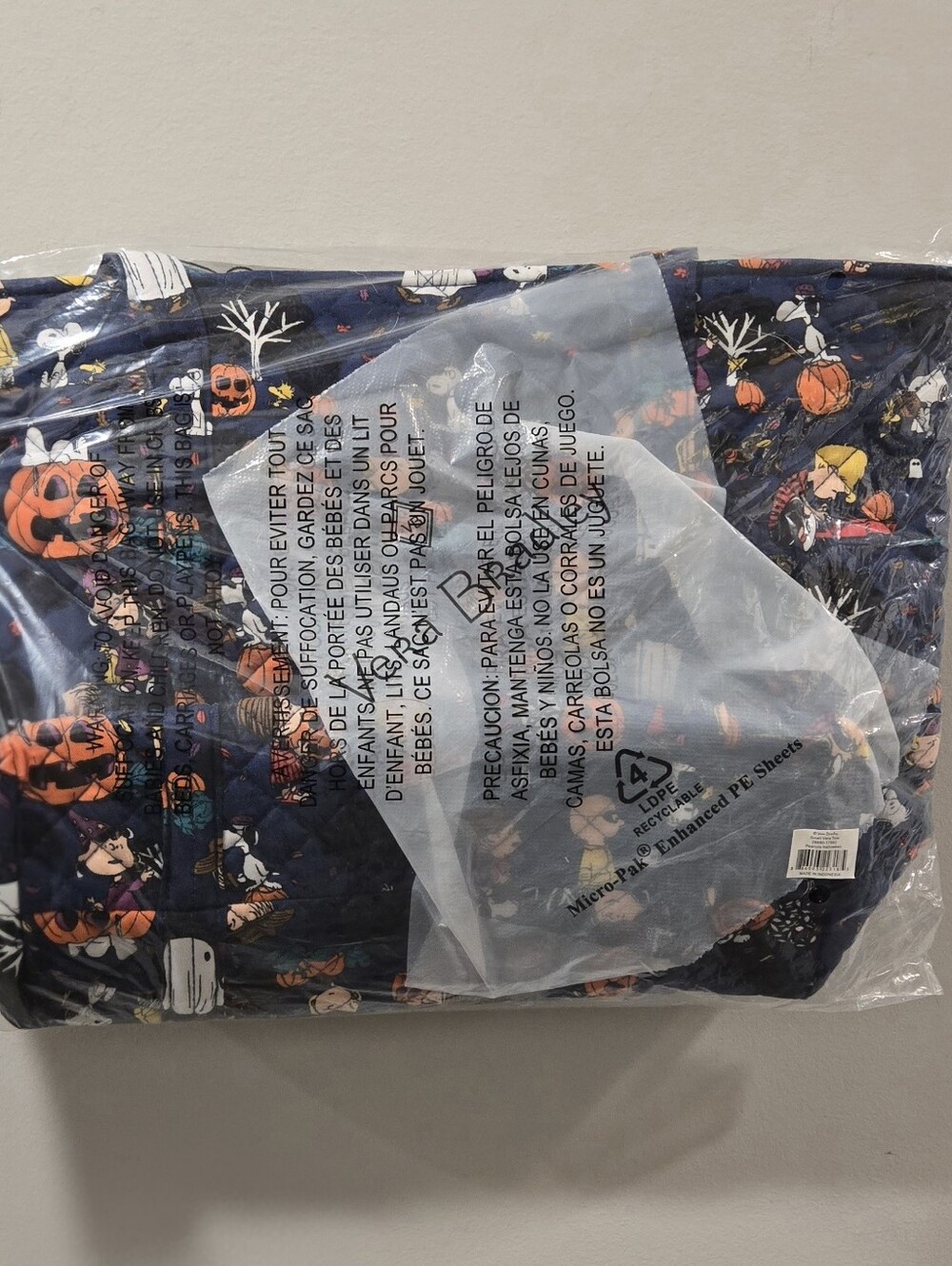 Vera Bradley Navy Peanuts Halloween Quilted Tote - Picture 4 of 4